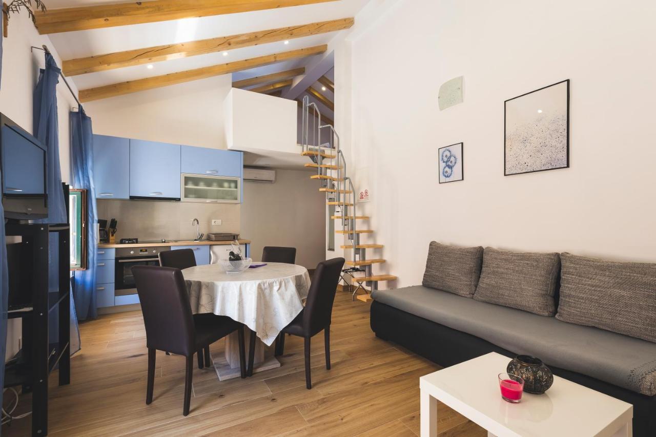 Vinea apartmani Umag Exterior foto