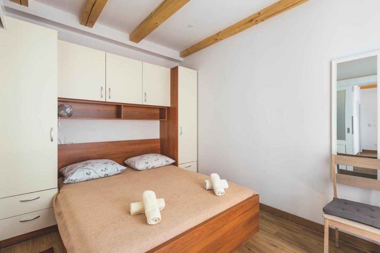 Vinea apartmani Umag Exterior foto