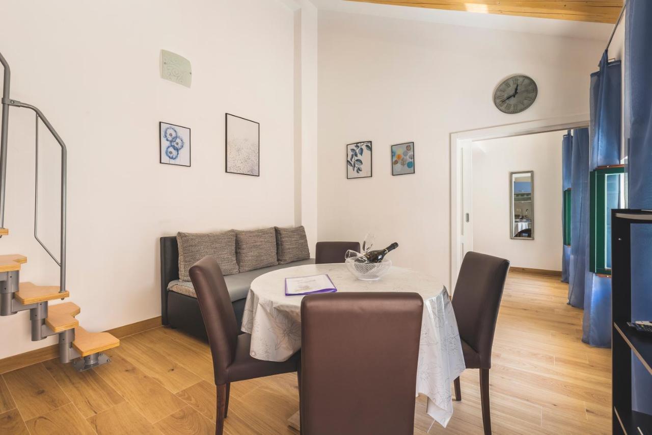 Vinea apartmani Umag Exterior foto