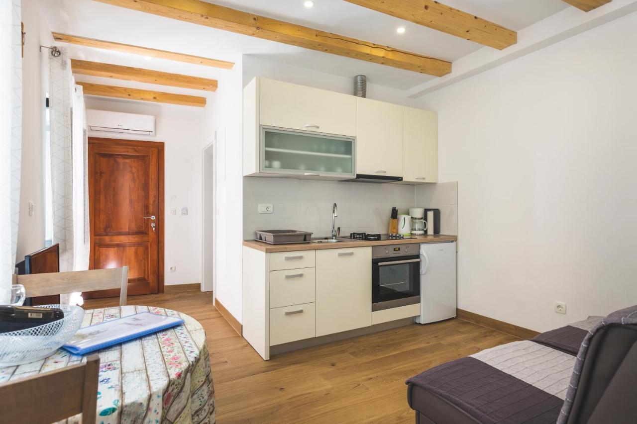 Vinea apartmani Umag Exterior foto