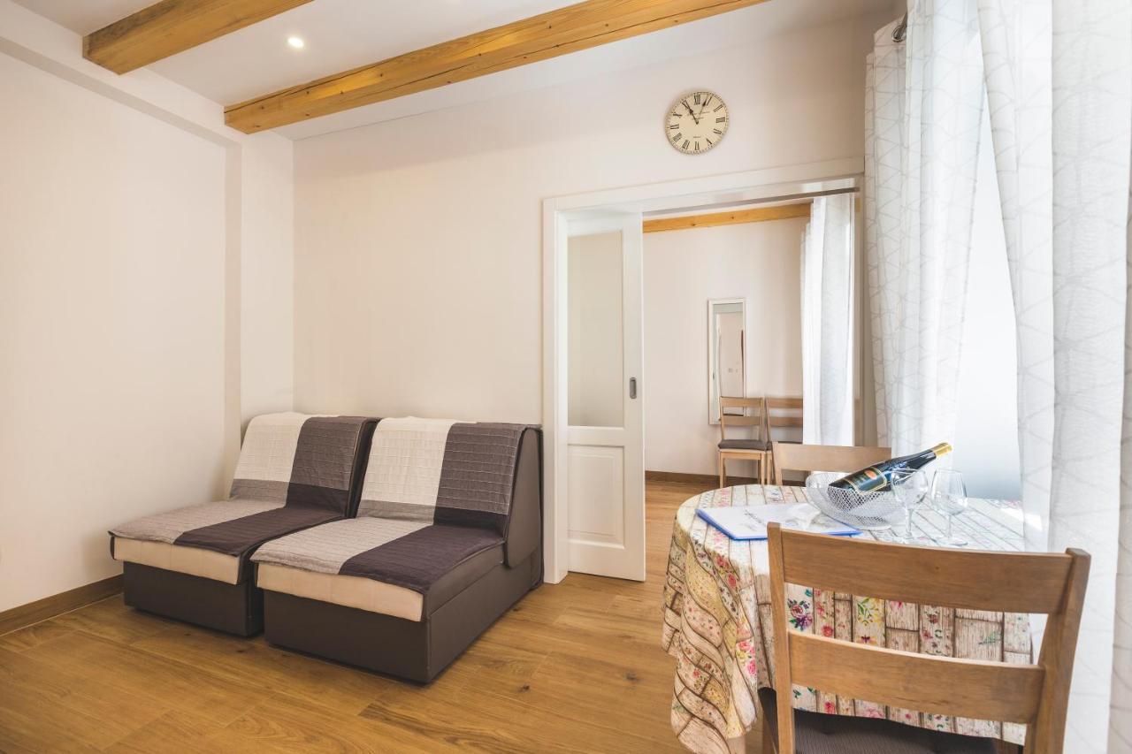 Vinea apartmani Umag Exterior foto