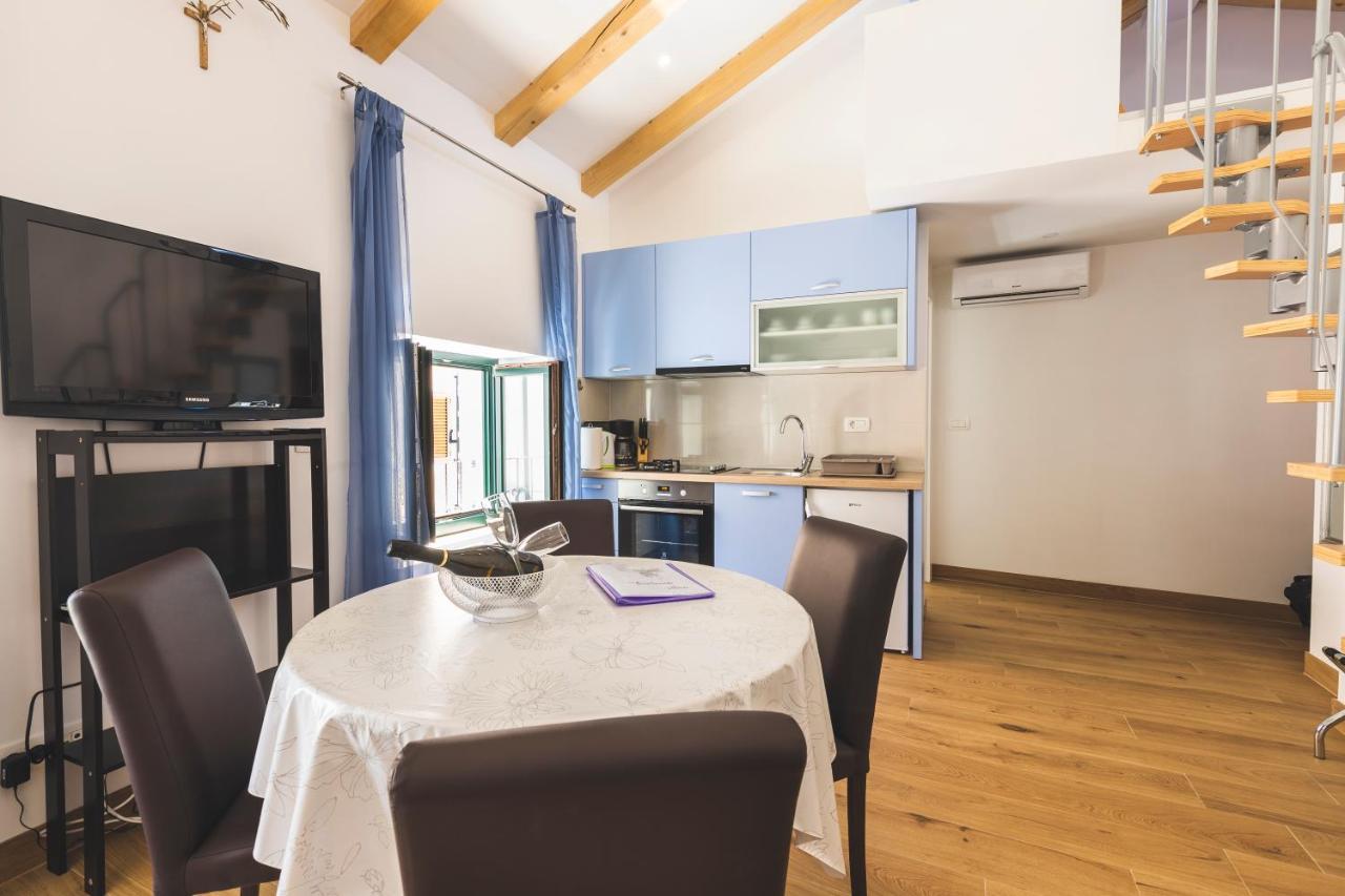 Vinea apartmani Umag Exterior foto